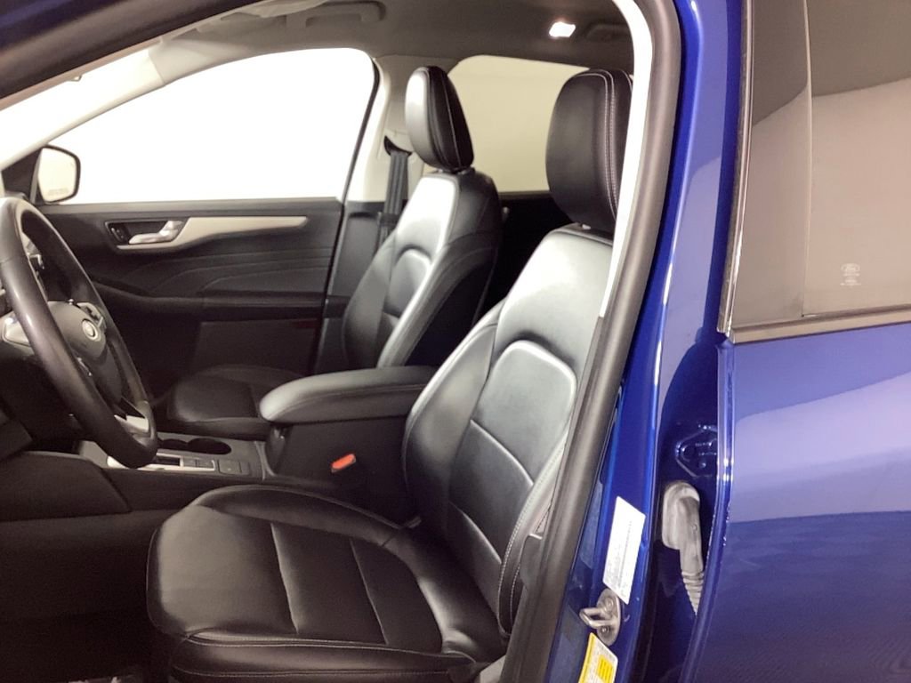 Used 2022 Ford Escape SEL image 15