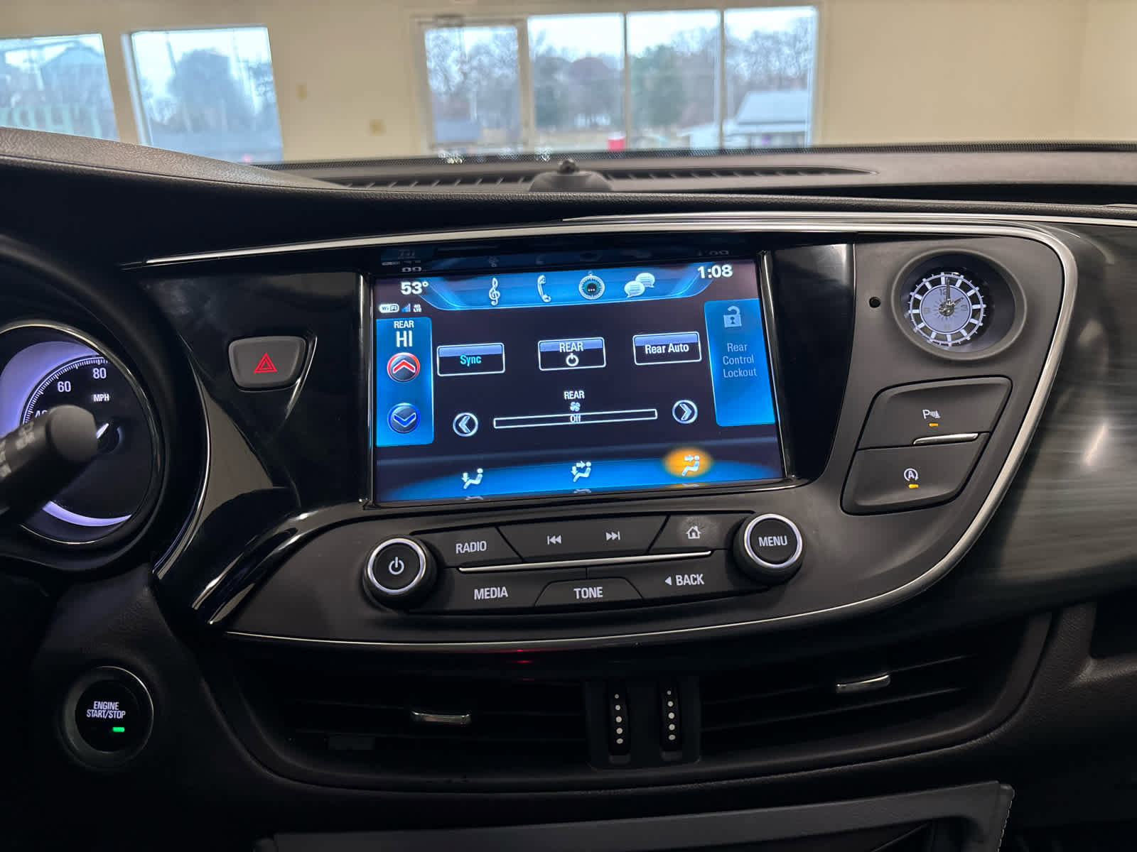 Used 2019 Buick Envision Essence image 40