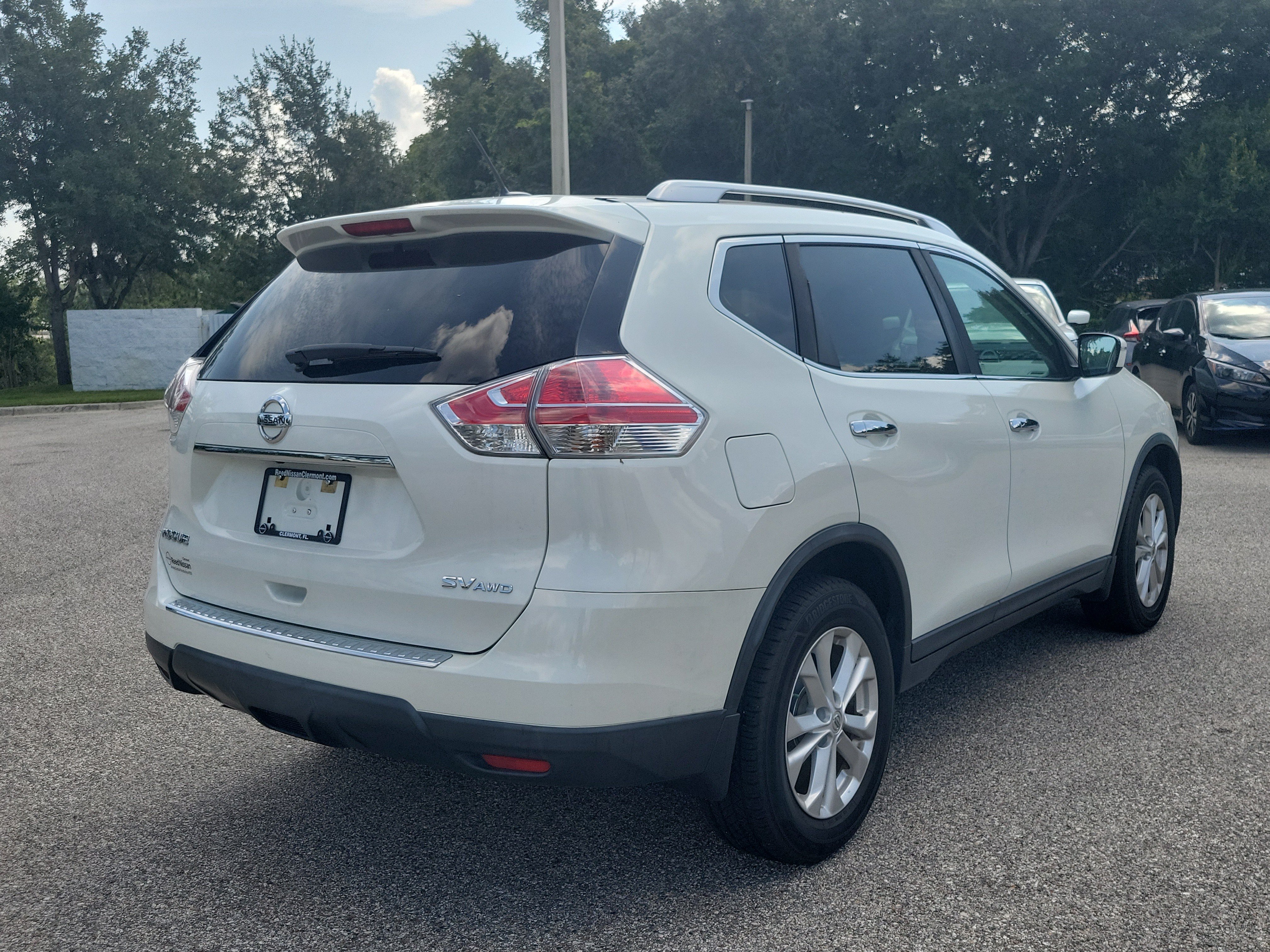 Used 2016 Nissan Rogue SV AWD/4WD image 6