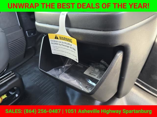 New 2025 Chevrolet Express 2500 Extended w/ Driver Convenience Package image 31