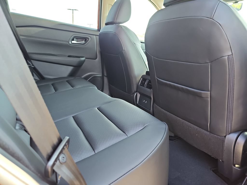 New 2026 Nissan Rogue Dark Armor FWD image 14