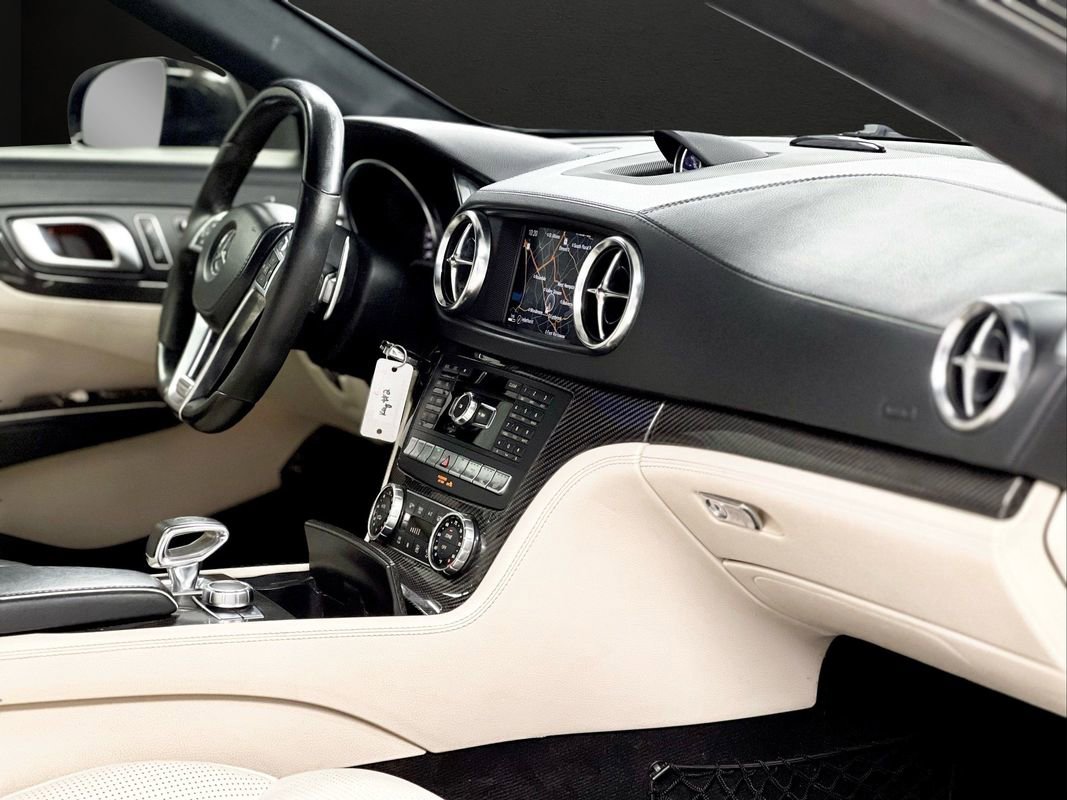 Used 2013 Mercedes-Benz SL 63 AMG image 28