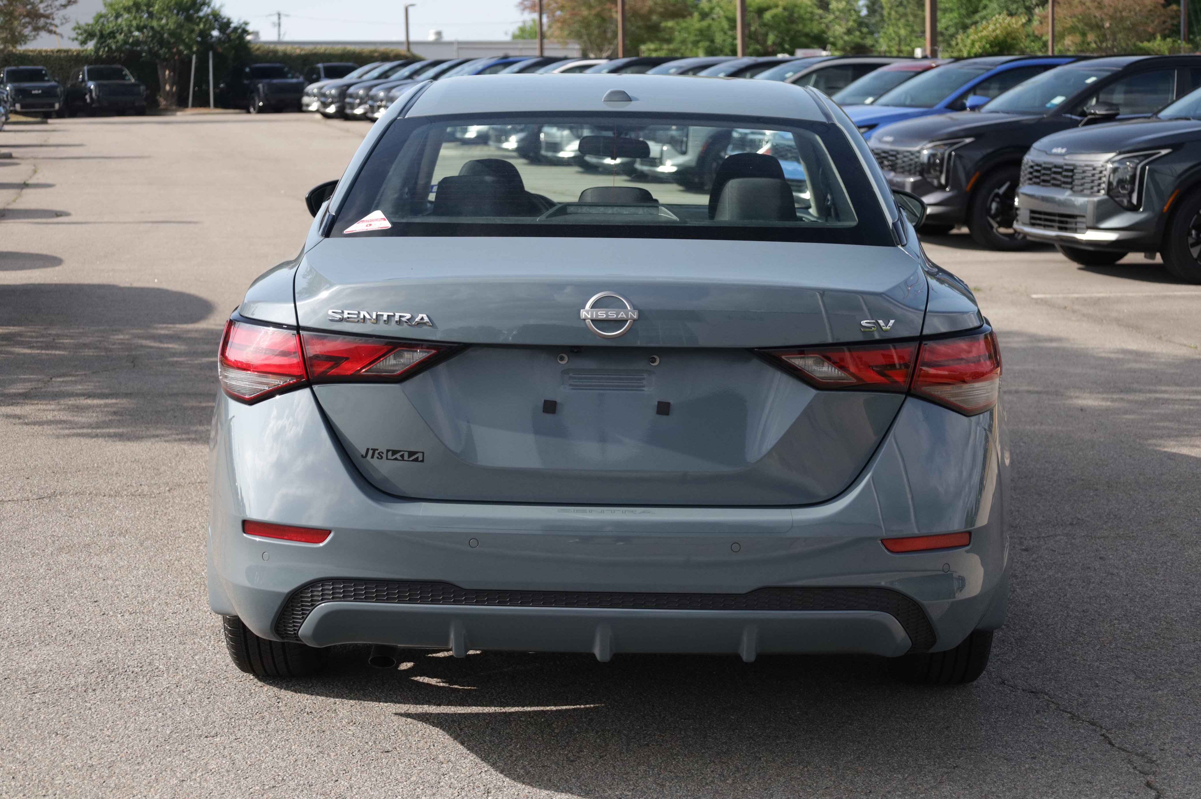 Used 2024 Nissan Sentra SV FWD image 4