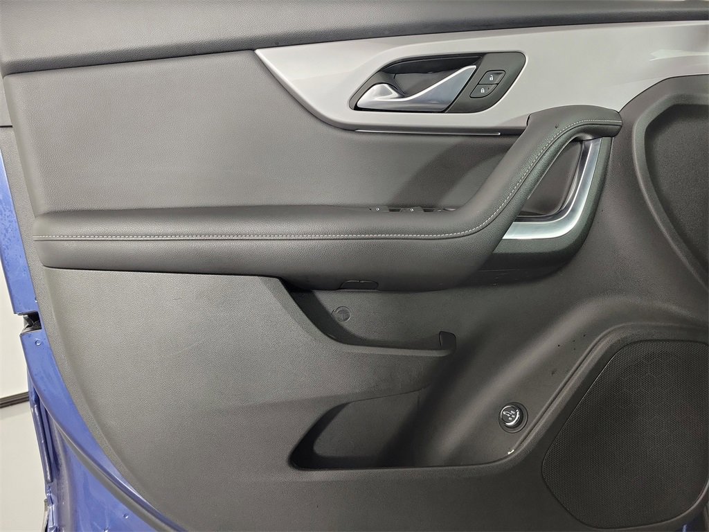 Used 2023 Chevrolet Blazer LT w/ Convenience Package image 17