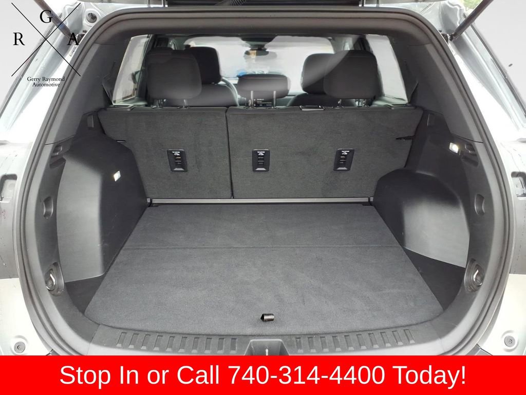 Used 2026 GMC Terrain Elevation AWD/4WD image 13