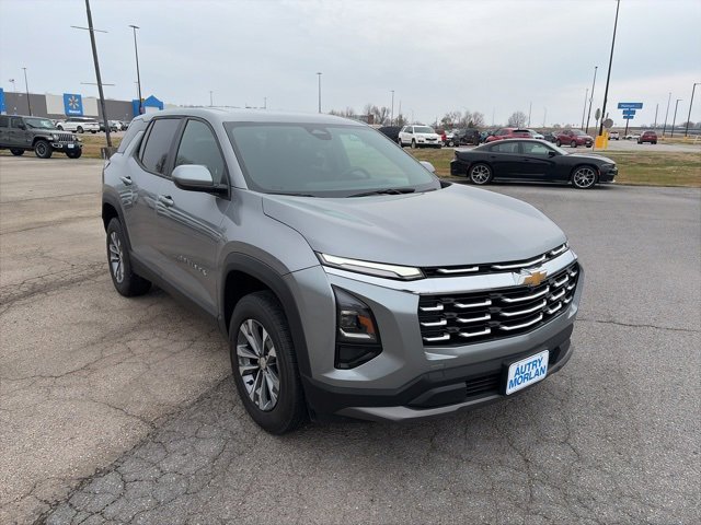 Used 2025 Chevrolet Equinox LT image 8