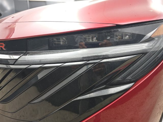 New 2027 Nissan Sentra SR w/ SR Premium Package FWD image 34