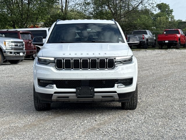 Used 2023 Jeep Wagoneer L Series II image 2
