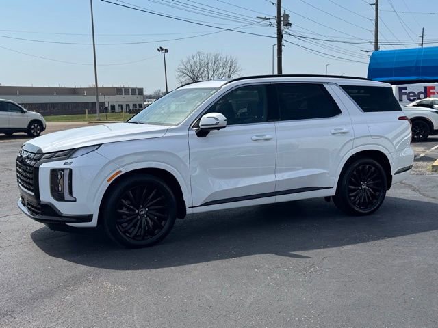 Used 2025 Hyundai Palisade Calligraphy image 3