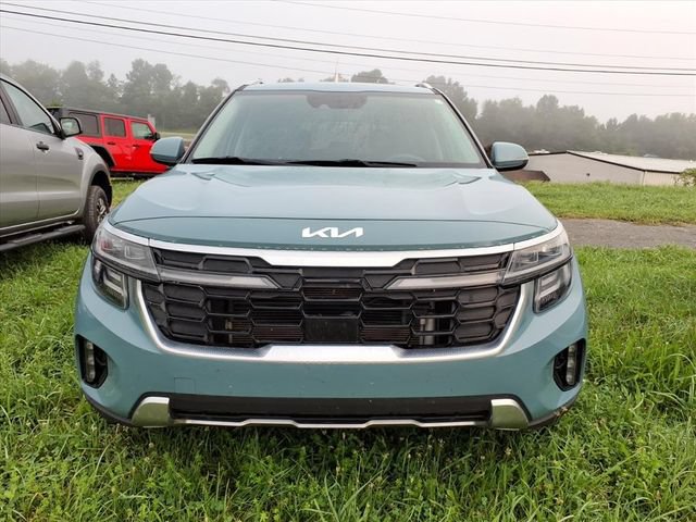 Used 2024 Kia Seltos SX w/ SX Sunroof Package AWD/4WD image 11
