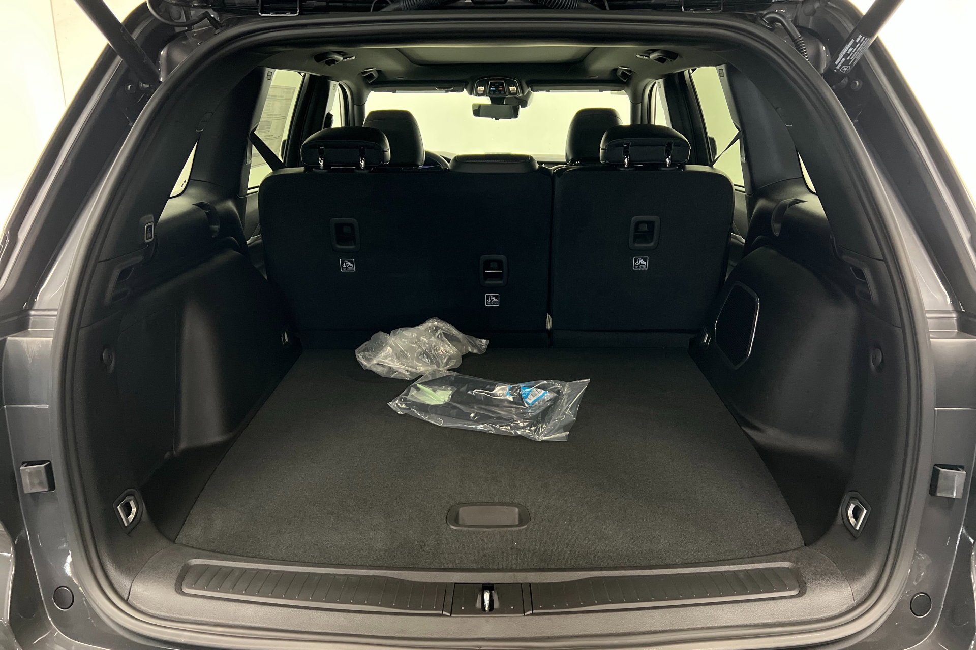 New 2024 Jeep Grand Cherokee Limited 4xe w/ Luxury Tech Group II image 22