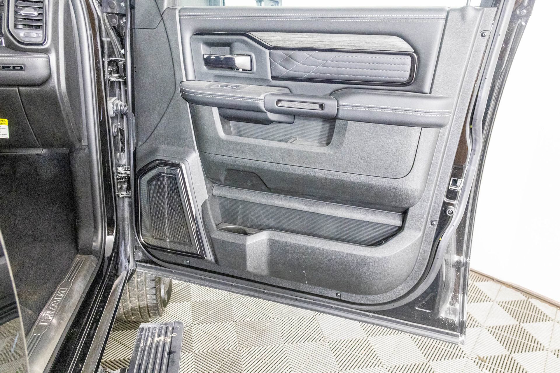 New 2026 RAM 3500 Limited image 36