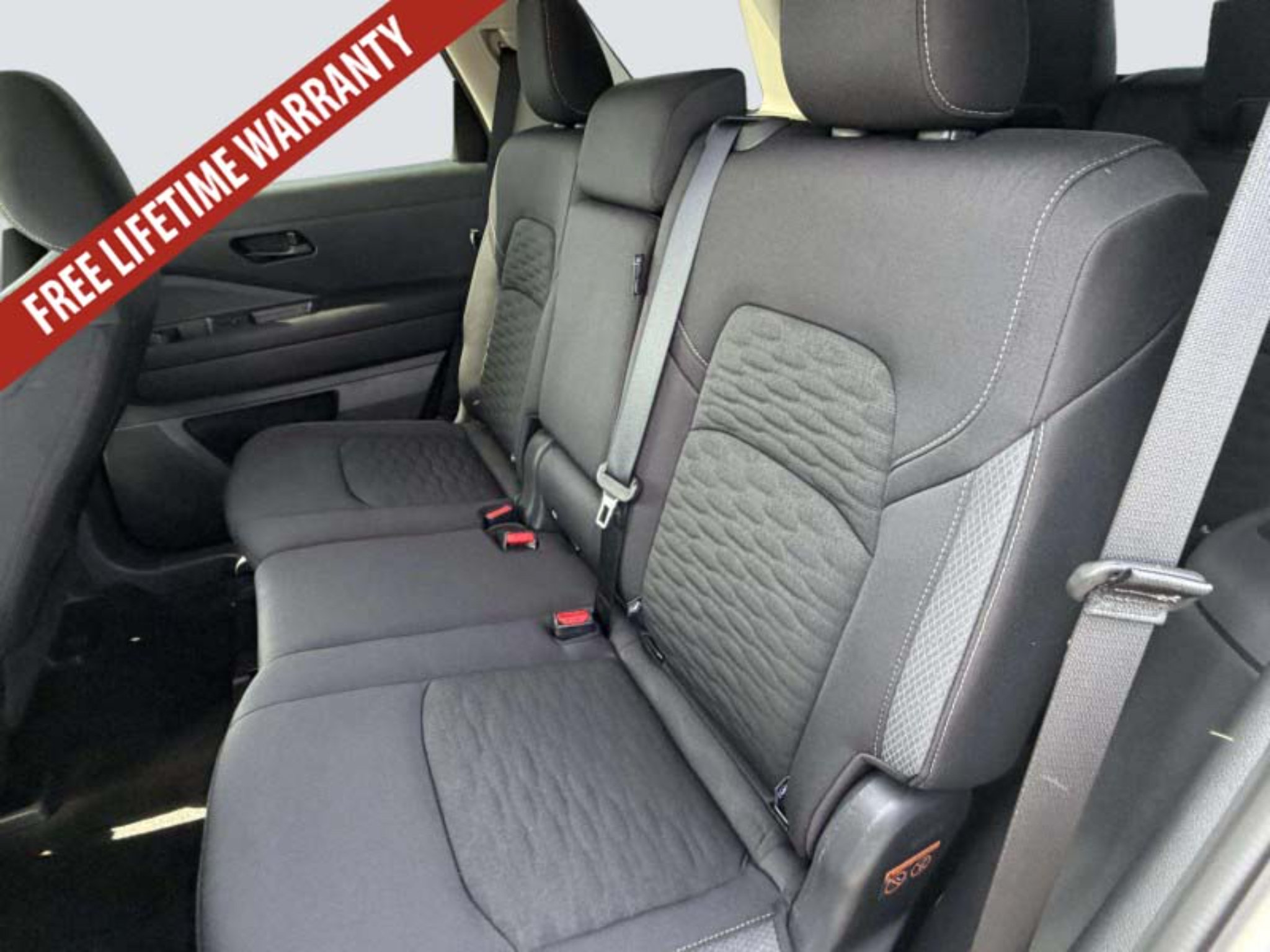 Used 2025 Nissan Pathfinder SV AWD/4WD image 22