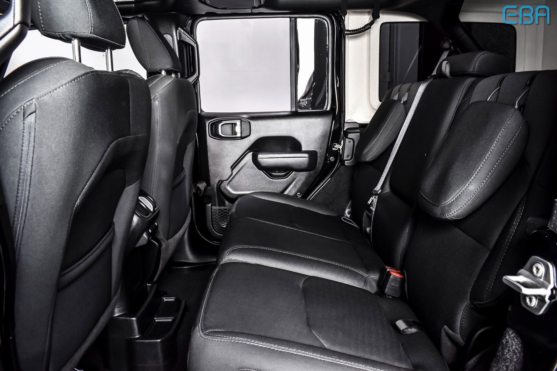 Used 2023 Jeep Wrangler Unlimited w/ Convenience Group image 21