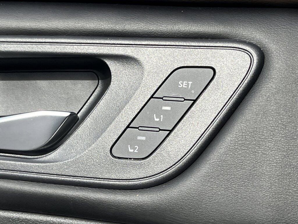 Certified 2023 Nissan Rogue SL w/ SL Premium Package image 21