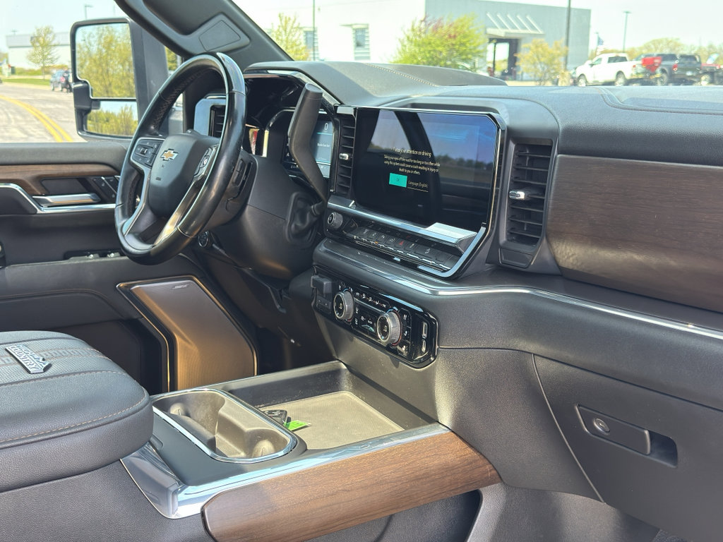 Used 2024 Chevrolet Silverado 3500 High Country w/ High Country Premium Package AWD/4WD image 30