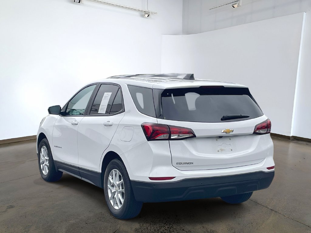 Used 2023 Chevrolet Equinox LS w/ LS Convenience Package FWD image 6