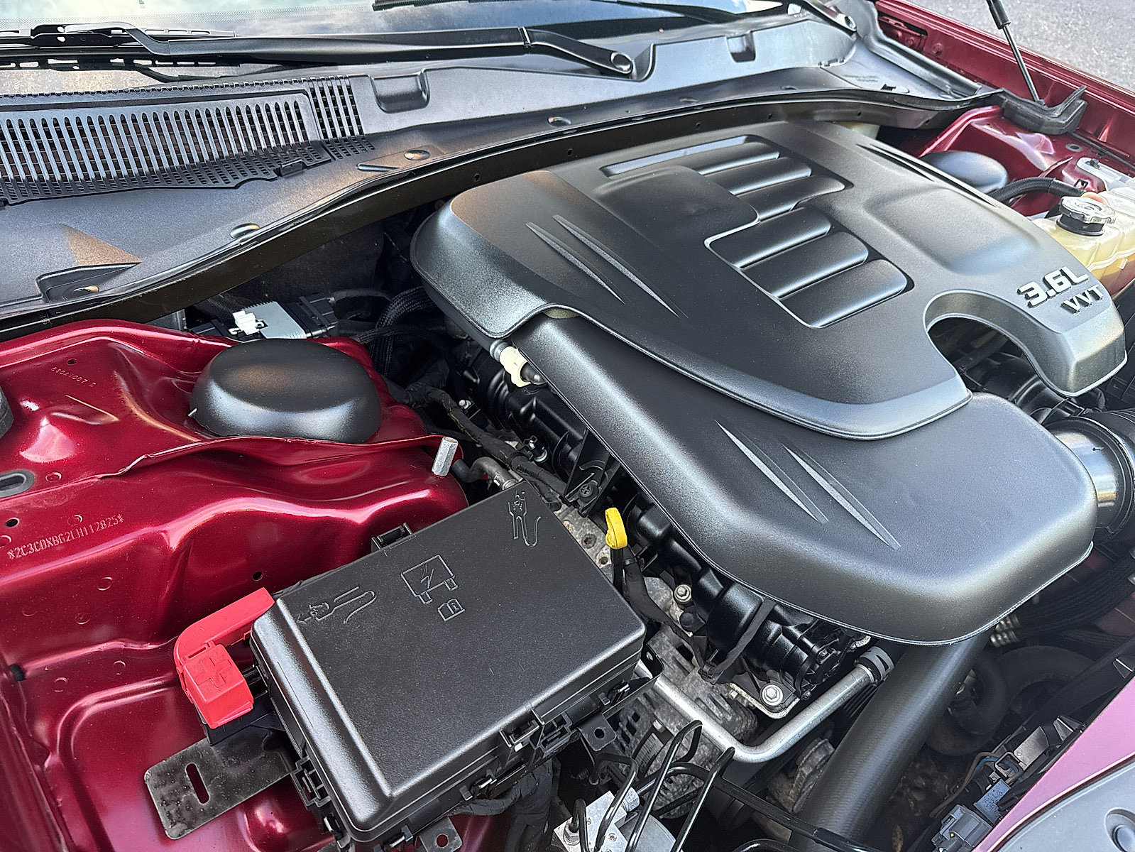 Used 2020 Dodge Charger SXT RWD image 14