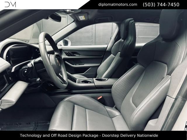 Used 2024 Porsche Taycan 4 Cross Turismo w/ Technology Package (P6F) AWD/4WD image 18