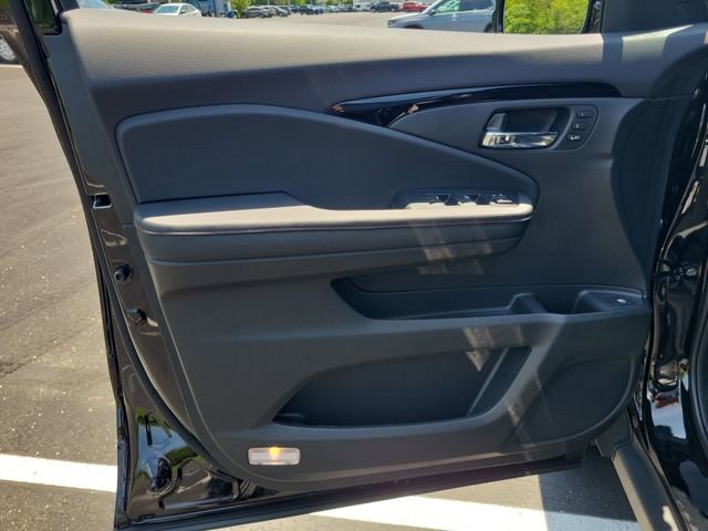 New 2026 Honda Ridgeline Black Edition image 38