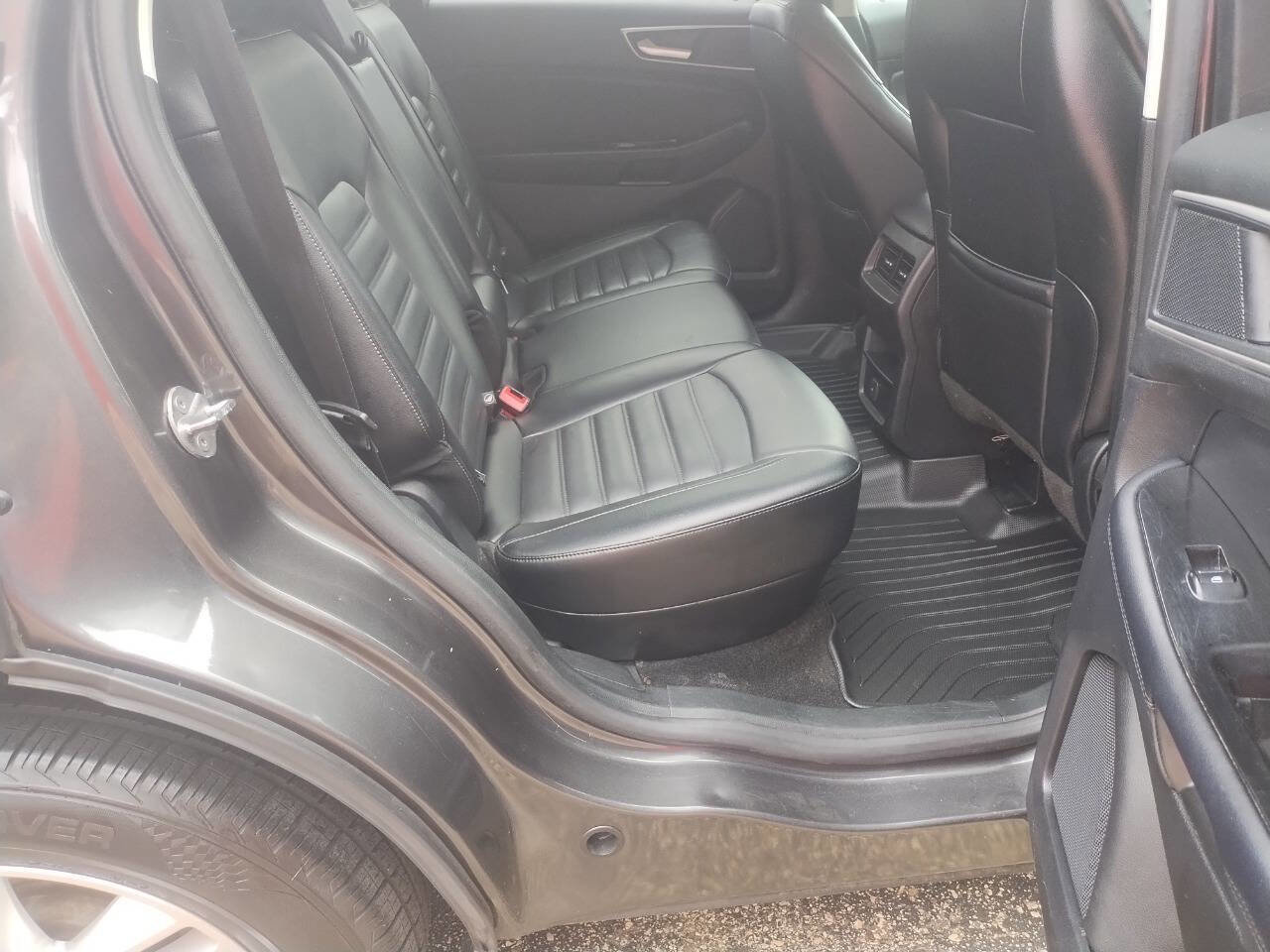 Used 2018 Ford Edge SEL w/ Equipment Group 201A image 19