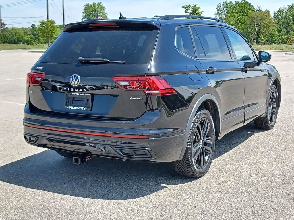 Used 2022 Volkswagen Tiguan SE R-Line AWD/4WD image 4