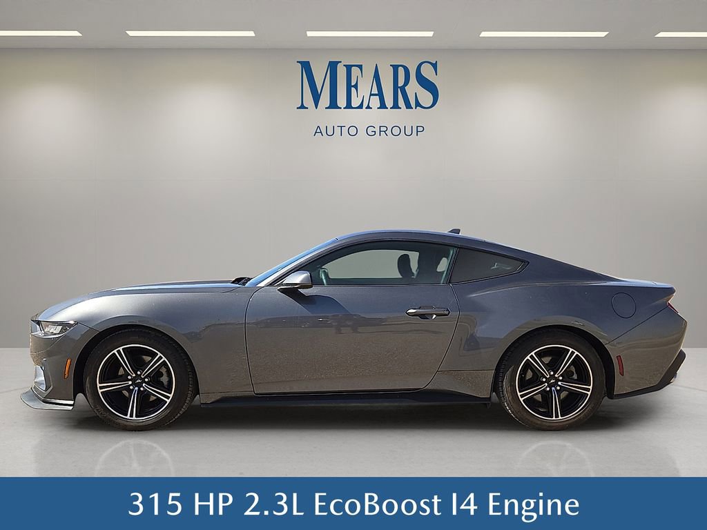 Used 2024 Ford Mustang EcoBoost image 3