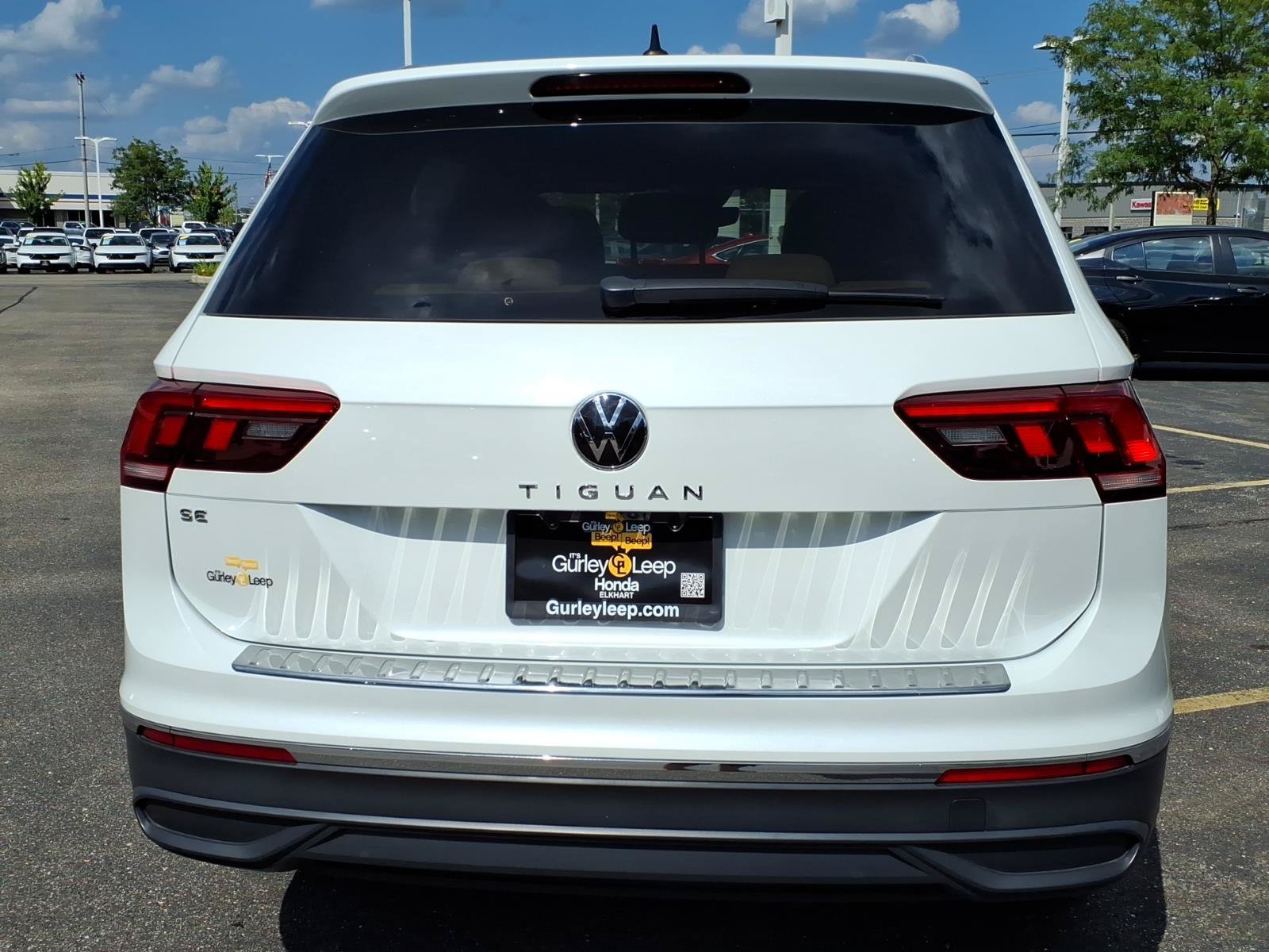 Used 2023 Volkswagen Tiguan SE FWD image 11