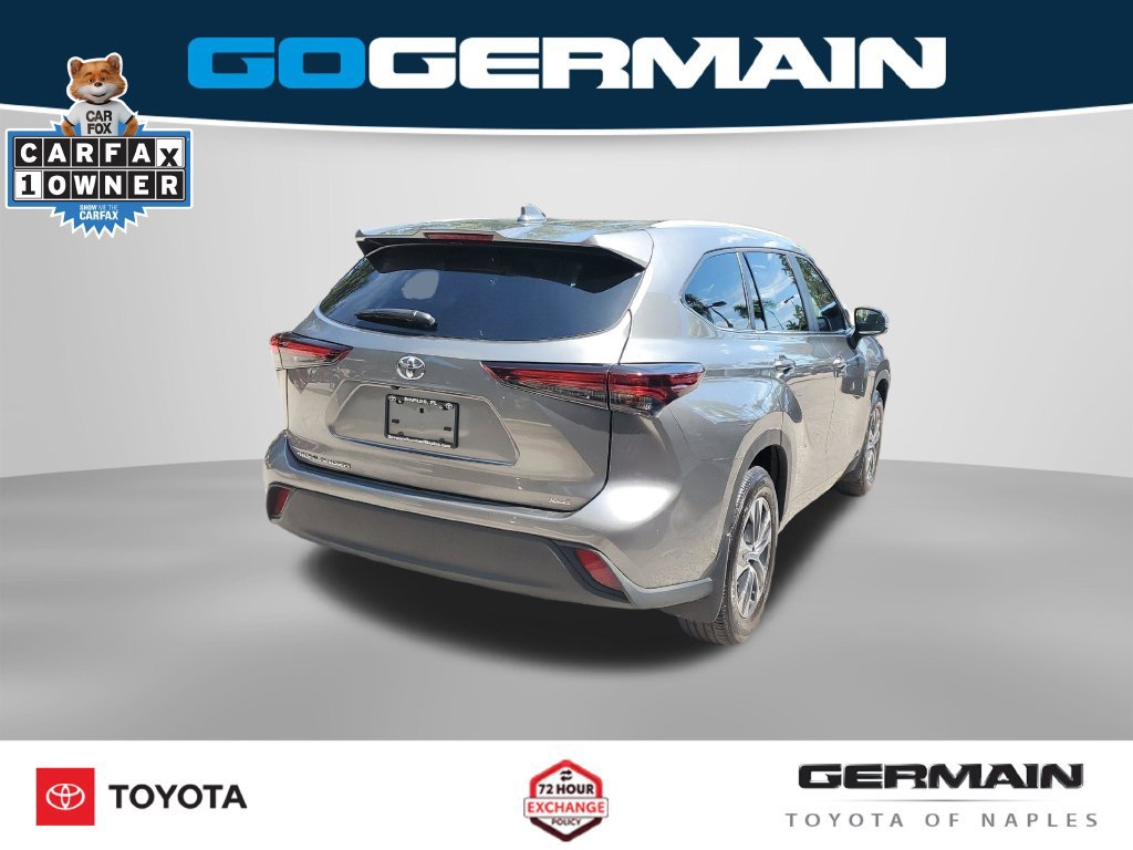 Used 2025 Toyota Highlander XLE FWD image 9