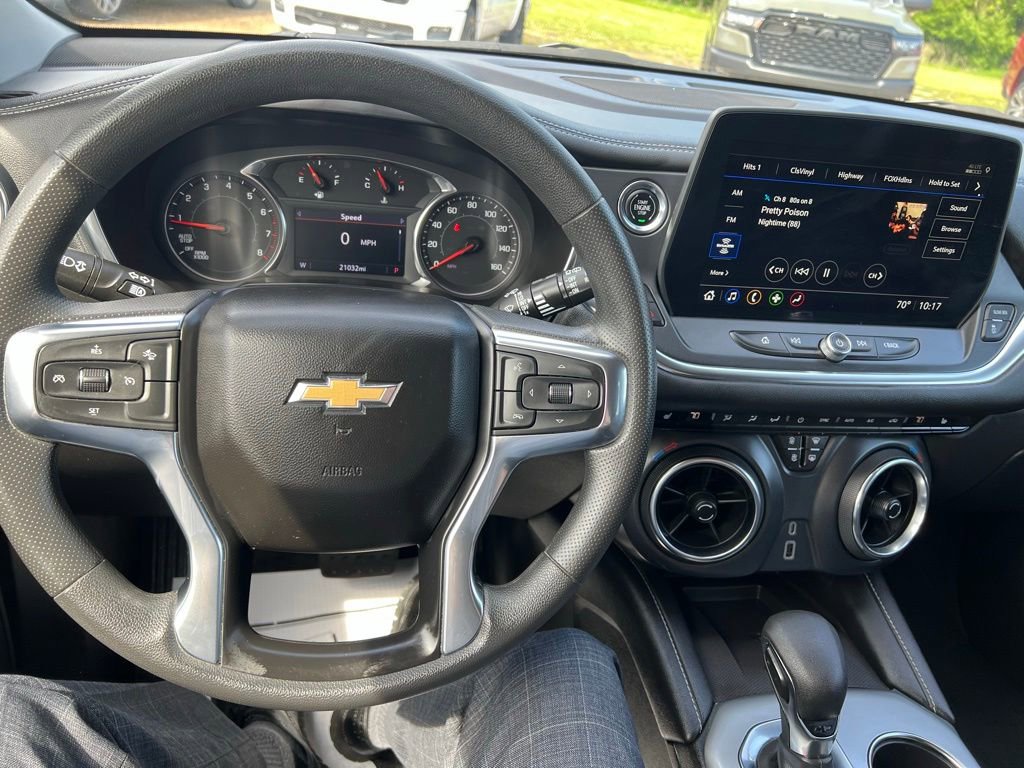 Used 2024 Chevrolet Blazer LT w/ Convenience Package FWD image 26