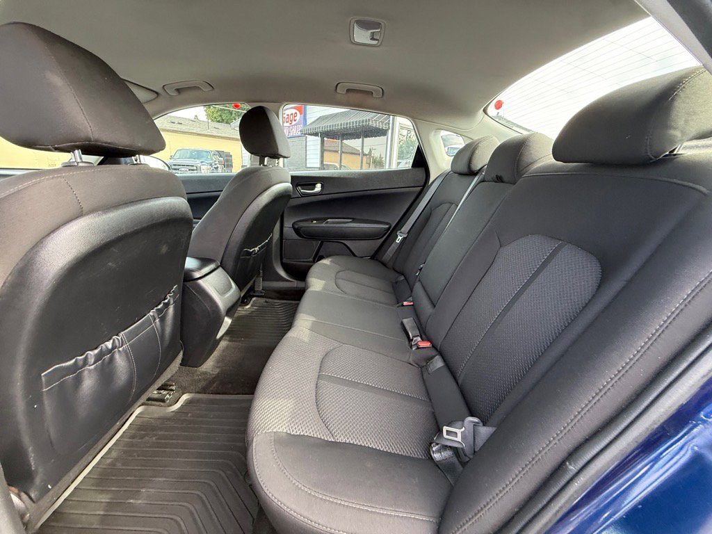 Used 2018 Kia Optima LX w/ 17" Alloy Wheels Package image 16