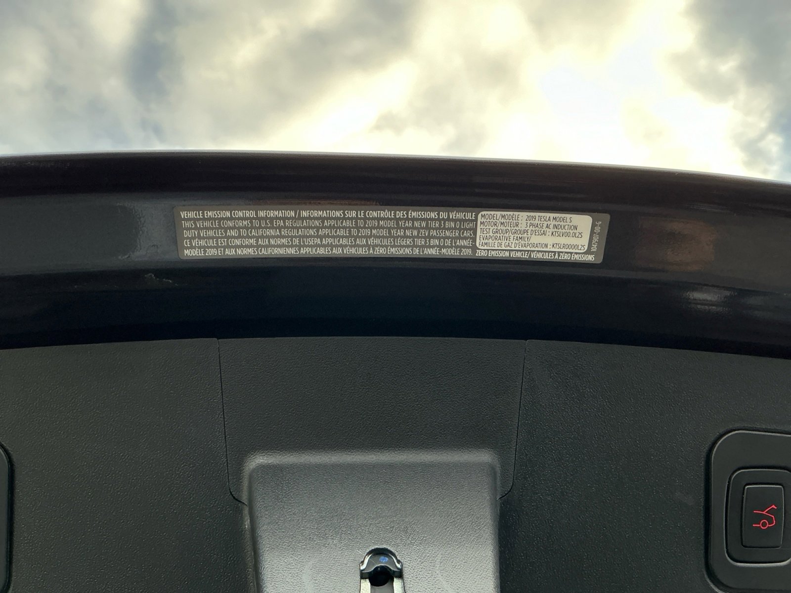 Used 2019 Tesla Model S 75D image 24