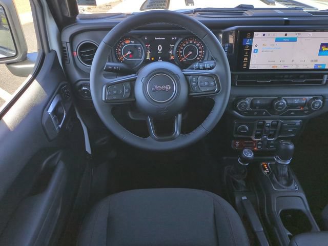 New 2026 Jeep Wrangler Unlimited Rubicon AWD/4WD image 16