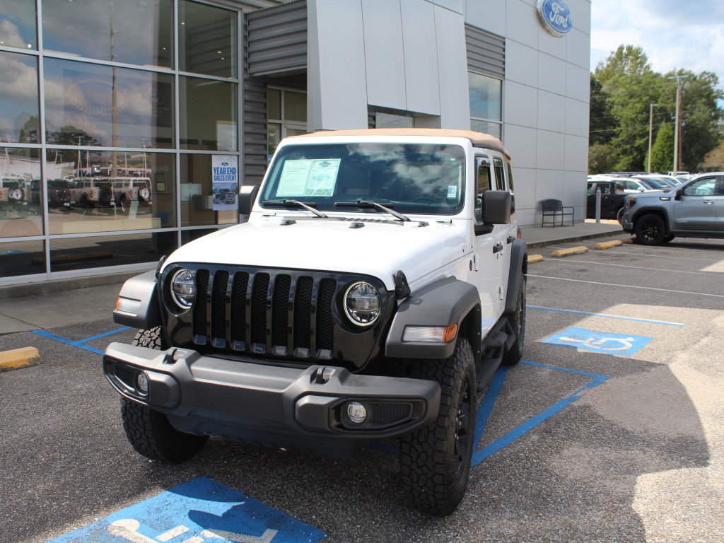 Used 2021 Jeep Wrangler Unlimited Sport AWD/4WD image 3