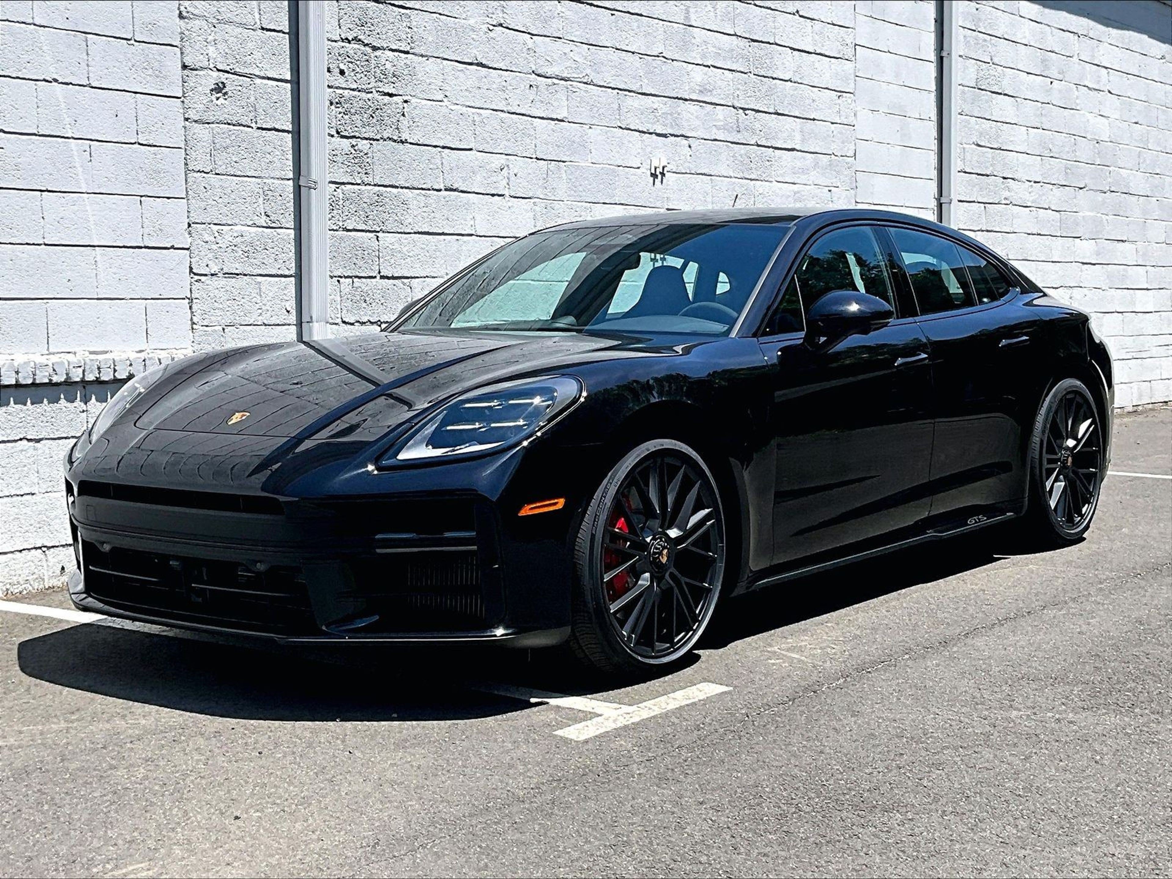 New 2026 Porsche Panamera GTS AWD/4WD image 1