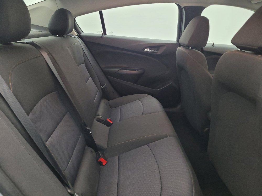 Used 2018 Chevrolet Cruze LS FWD image 19