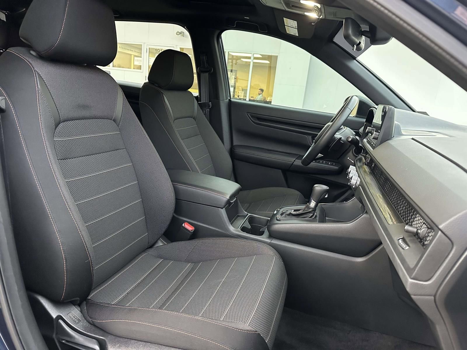 Used 2025 Honda CR-V Sport image 10