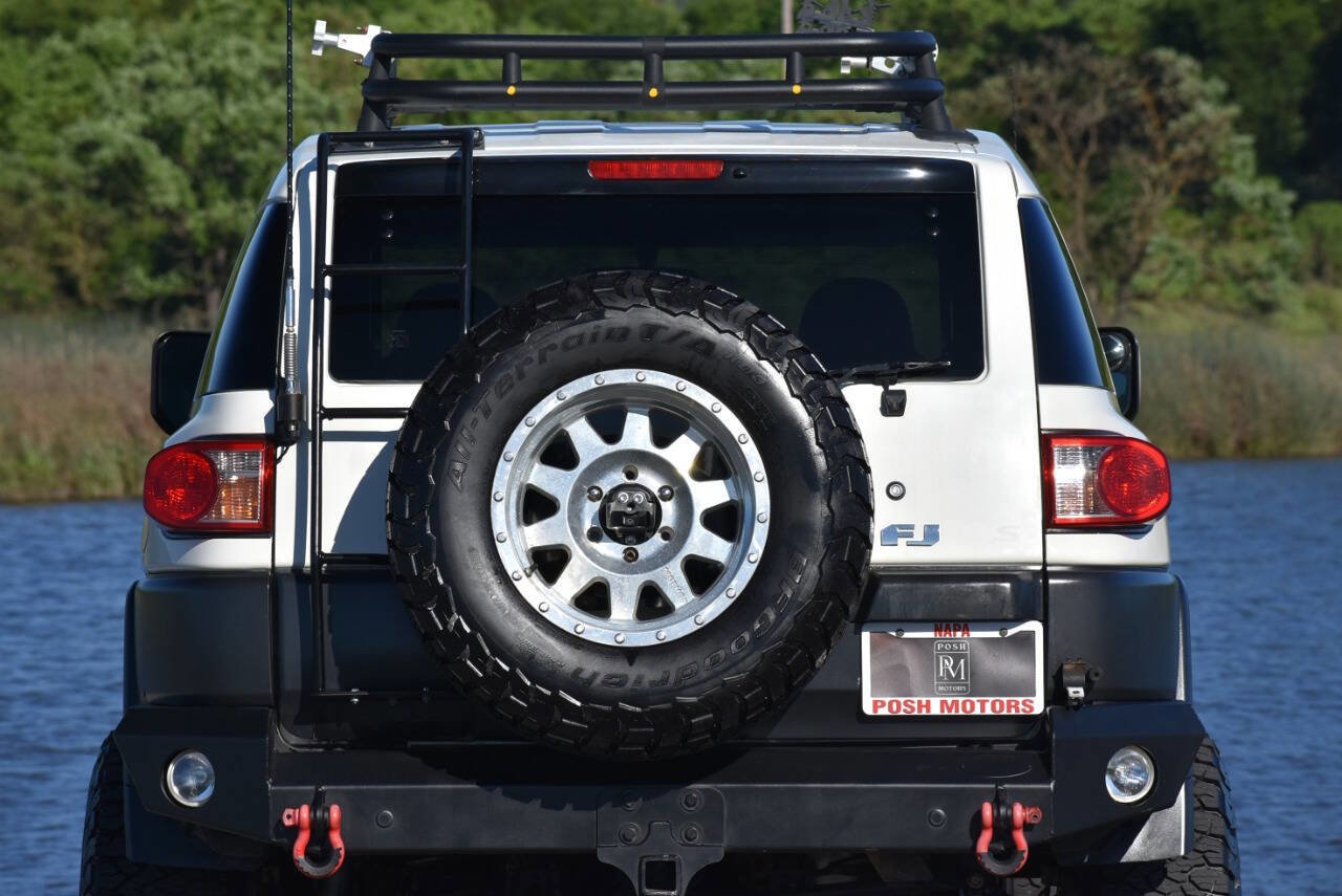 Used 2010 Toyota FJ Cruiser 4WD image 17