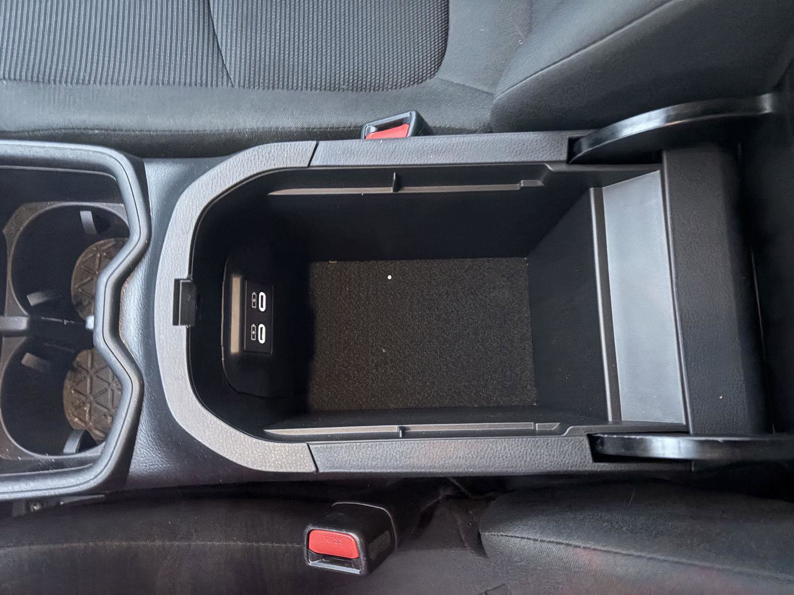 Used 2025 Toyota RAV4 LE image 15