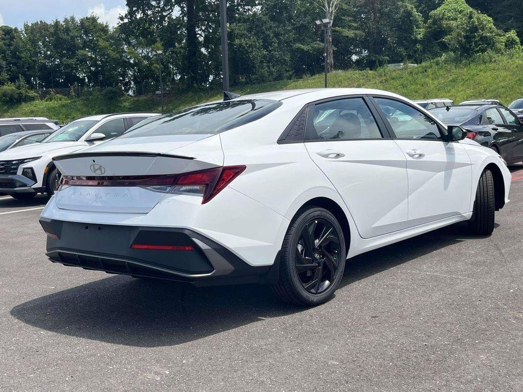 New 2026 Hyundai Elantra SEL Sport FWD image 53