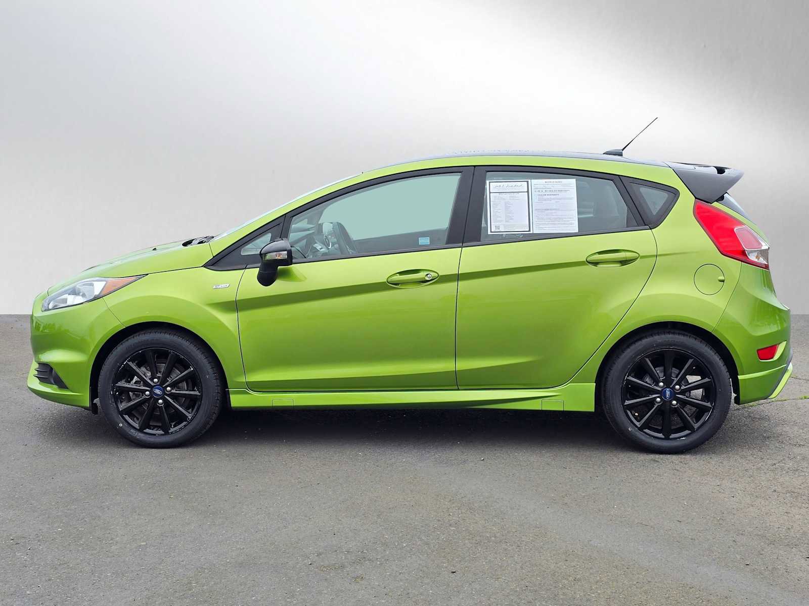 Used 2019 Ford Fiesta ST-Line w/ ST Line Cold Weather Package FWD image 6