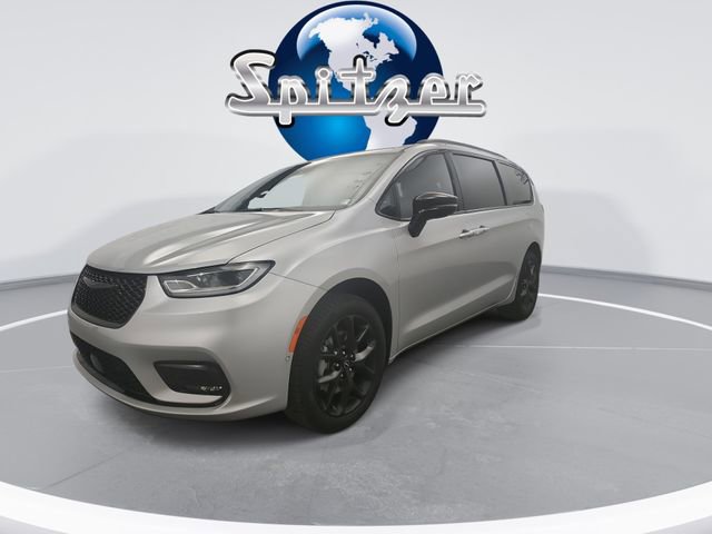 New 2026 Chrysler Pacifica Limited image 5