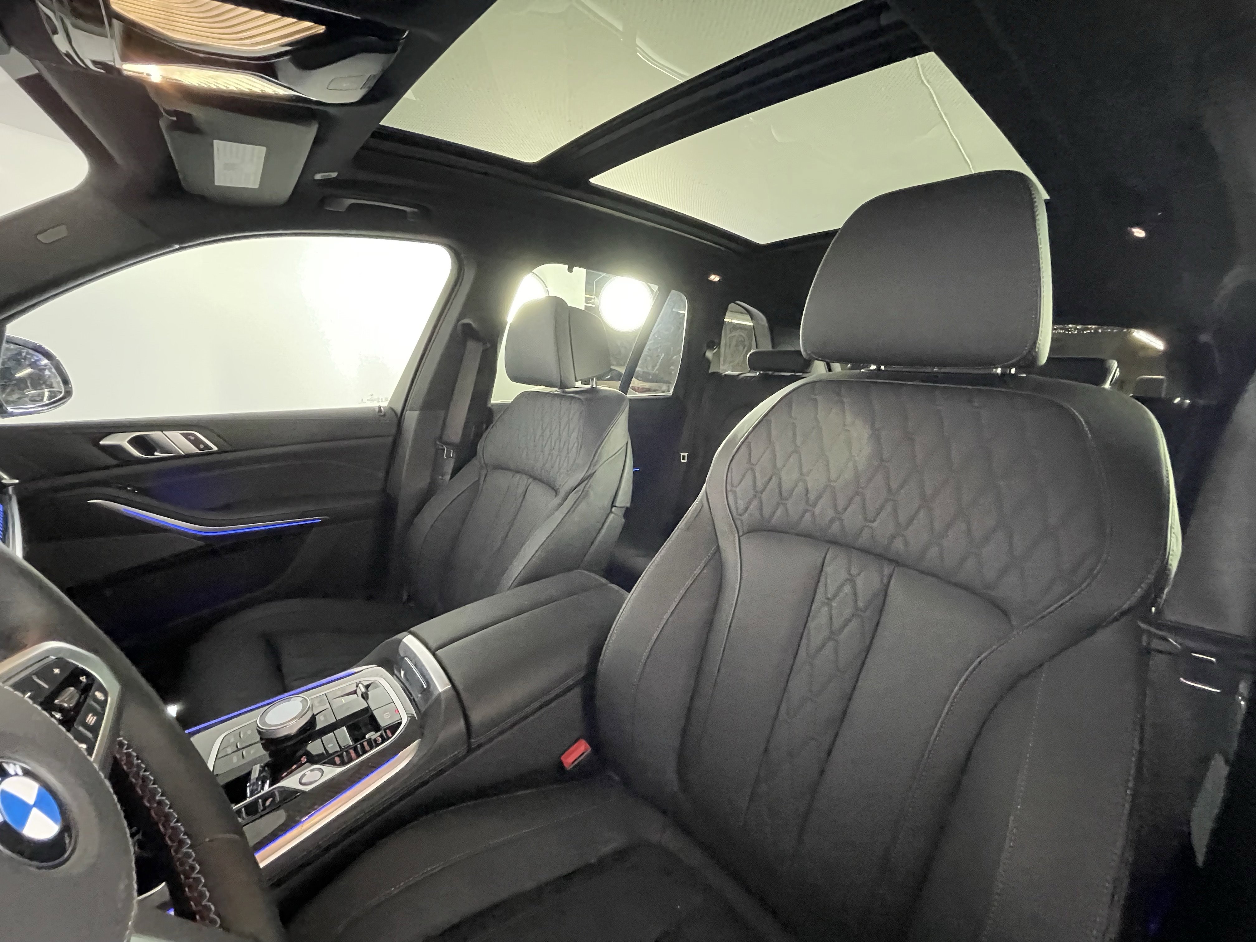 Used 2026 BMW X5 M60i image 9