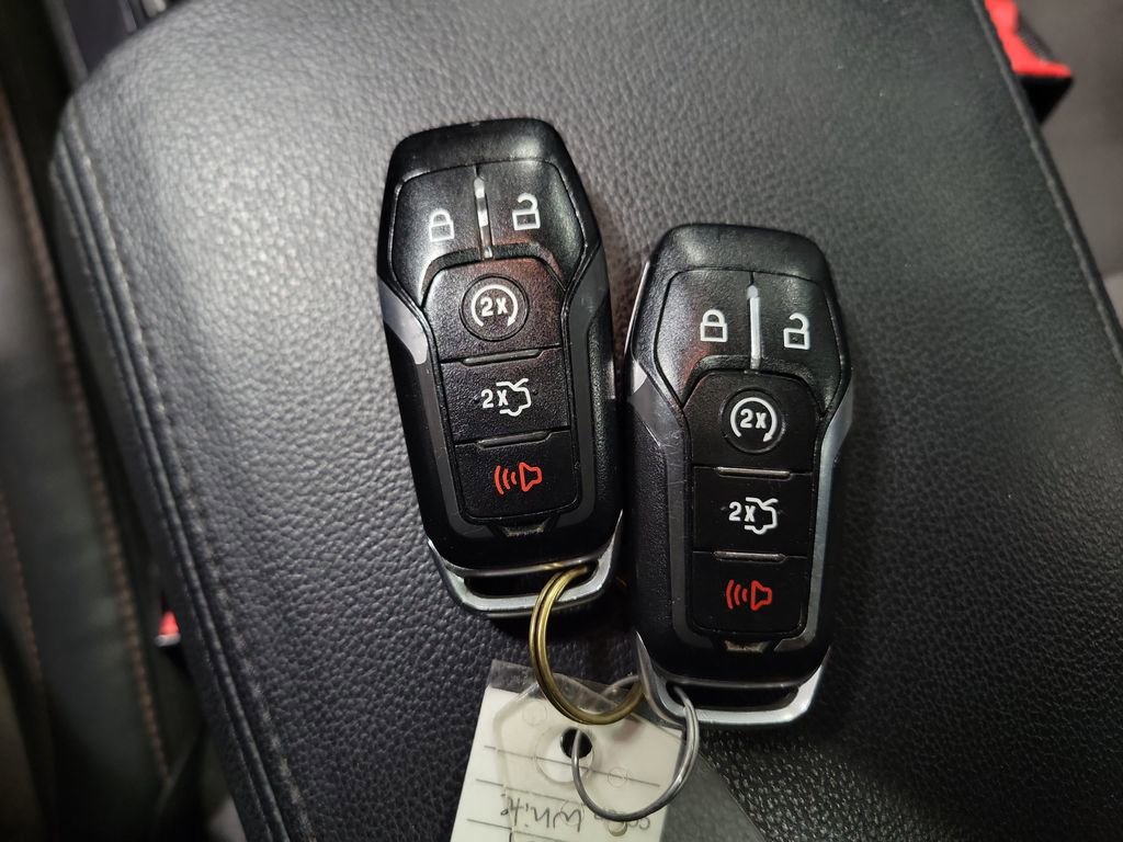 Used 2017 Ford Explorer XLT w/ Equipment Group 202A image 17