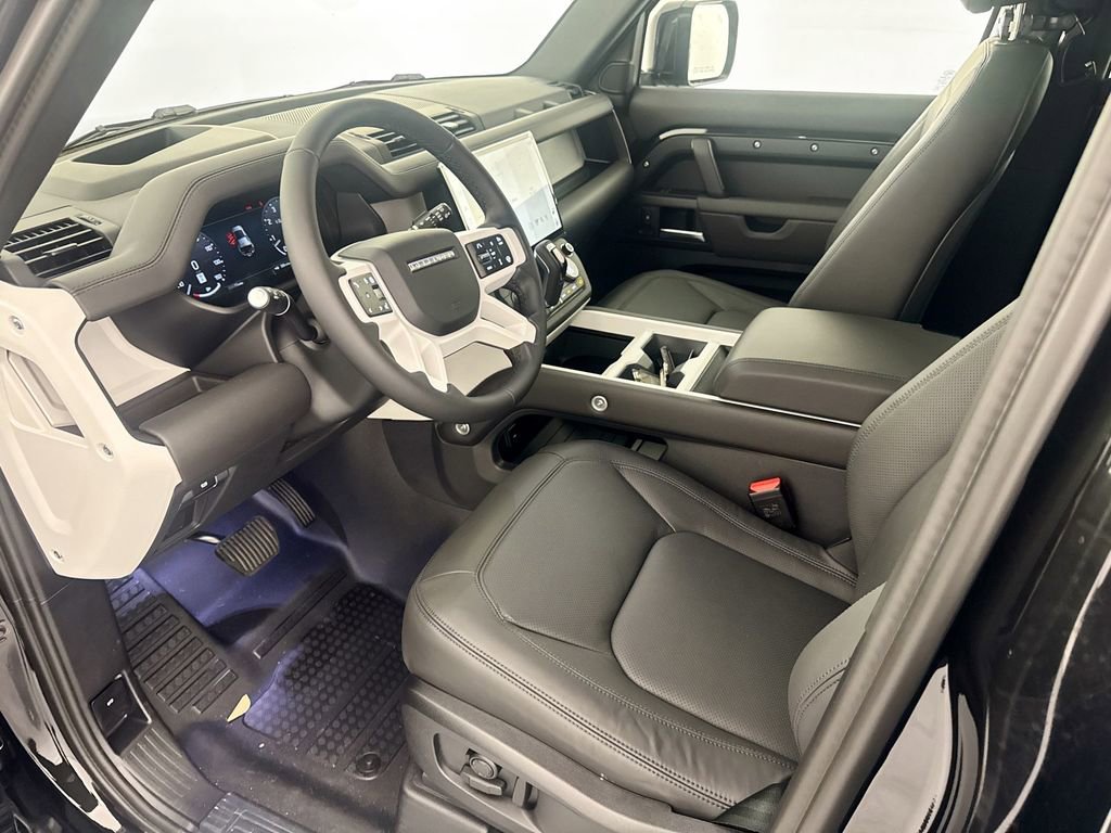 New 2026 Land Rover Defender 110 X-Dynamic SE AWD/4WD image 9