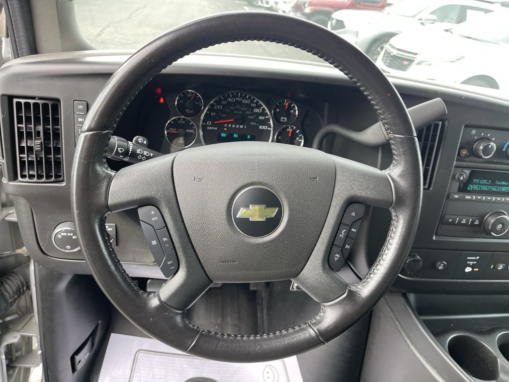 Used 2023 Chevrolet Express 3500 LS RWD image 5