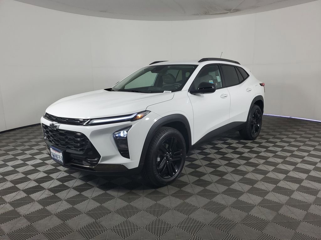 Used 2026 Chevrolet Trax ACTIV image 8