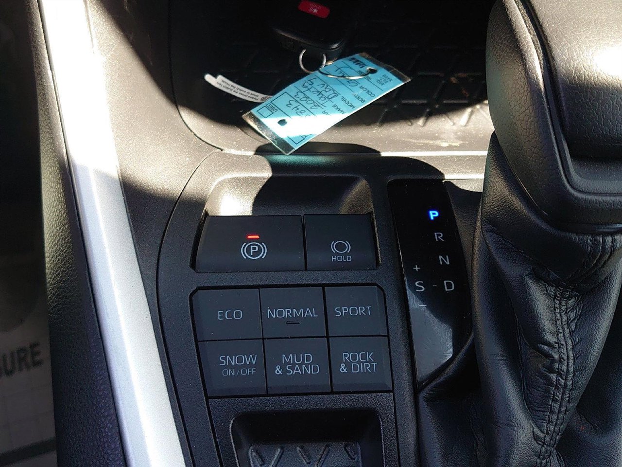 Used 2023 Toyota RAV4 XLE image 23