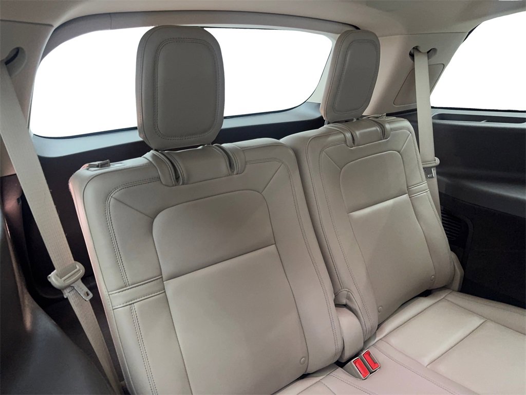 Used 2022 Lincoln Aviator Reserve w/ Equipment Group 201A image 41