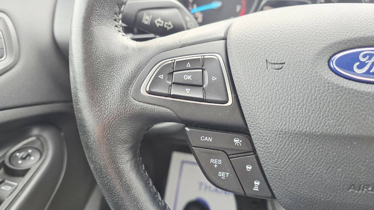 Used 2019 Ford Escape Titanium AWD/4WD image 26